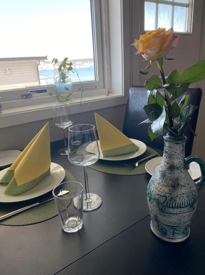 Polar Cozy Apartment - With View And Free Parking Tromso Luaran gambar