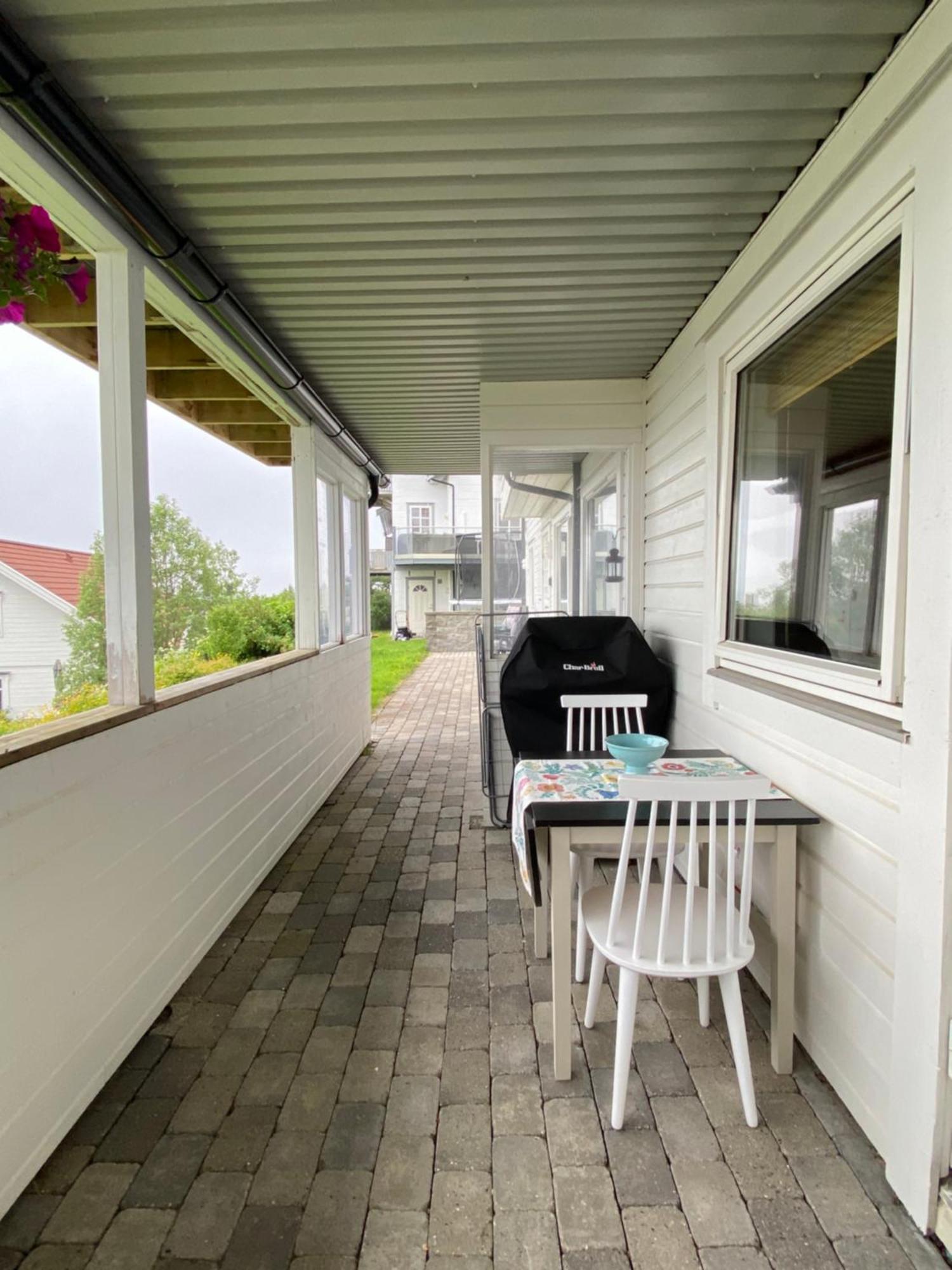 Polar Cozy Apartment - With View And Free Parking Tromso Luaran gambar